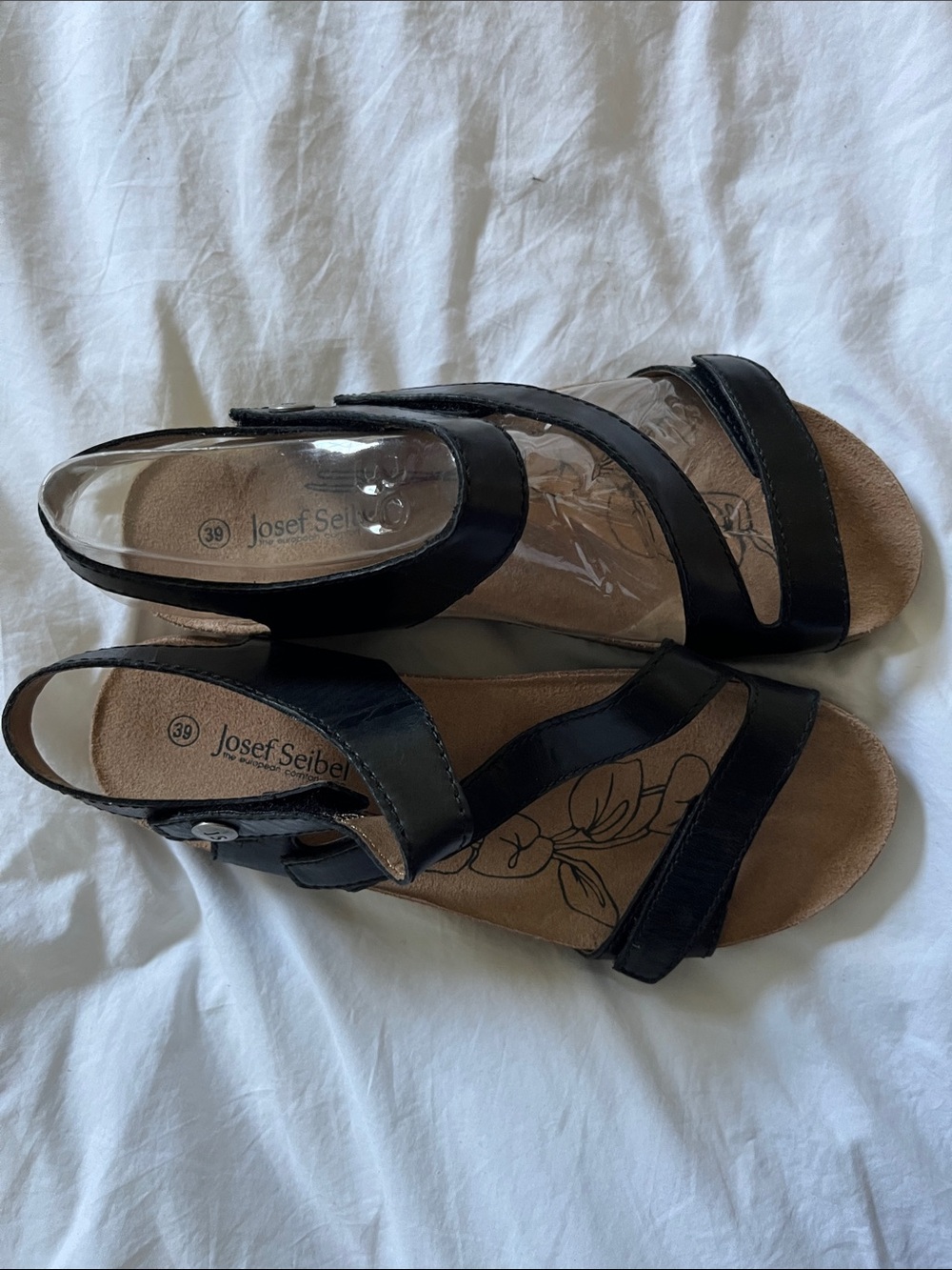Josef Seibel Tonga 25 Sandal in black - Women's - Picture 6 of 7